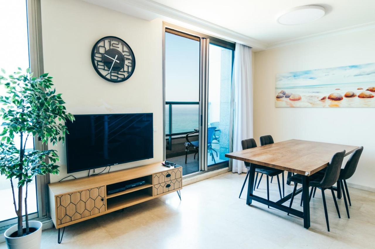 Almog Beach Apt Hotel מלון דירות אלמוג ביץ' Haifa Luaran gambar