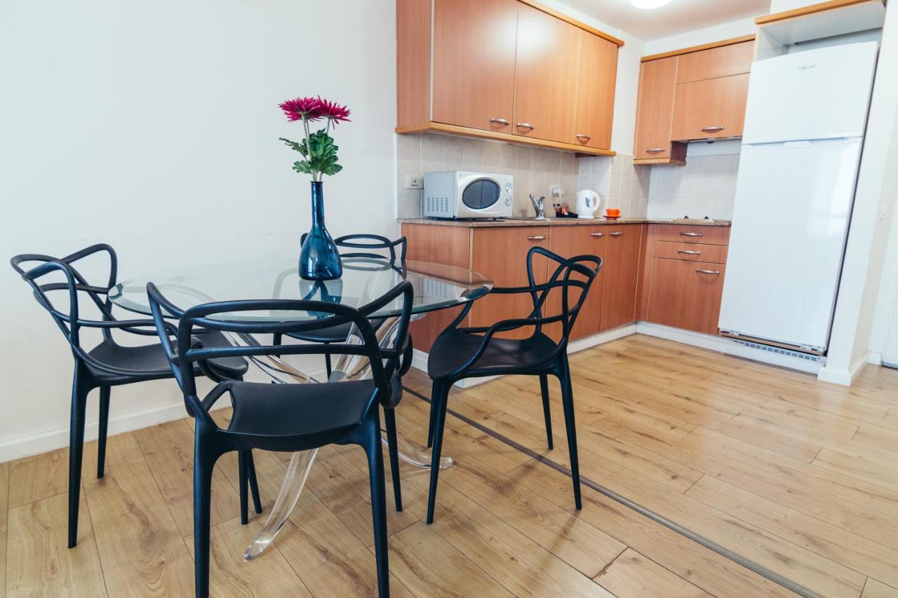 Almog Beach Apt Hotel מלון דירות אלמוג ביץ' Haifa Luaran gambar