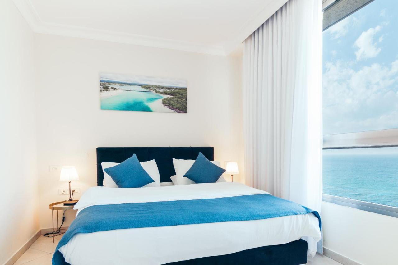 Almog Beach Apt Hotel מלון דירות אלמוג ביץ' Haifa Luaran gambar