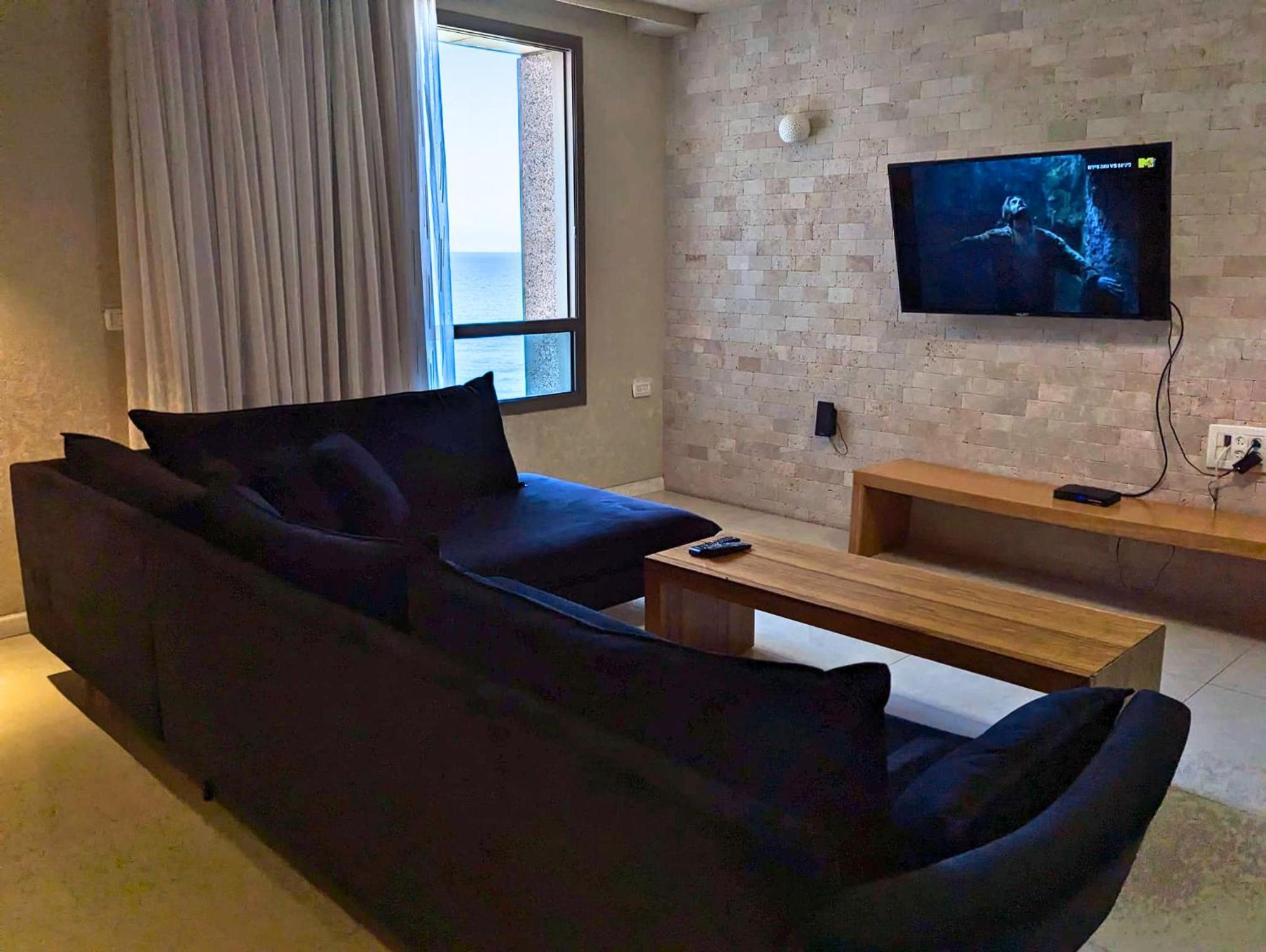 Almog Beach Apt Hotel מלון דירות אלמוג ביץ' Haifa Luaran gambar